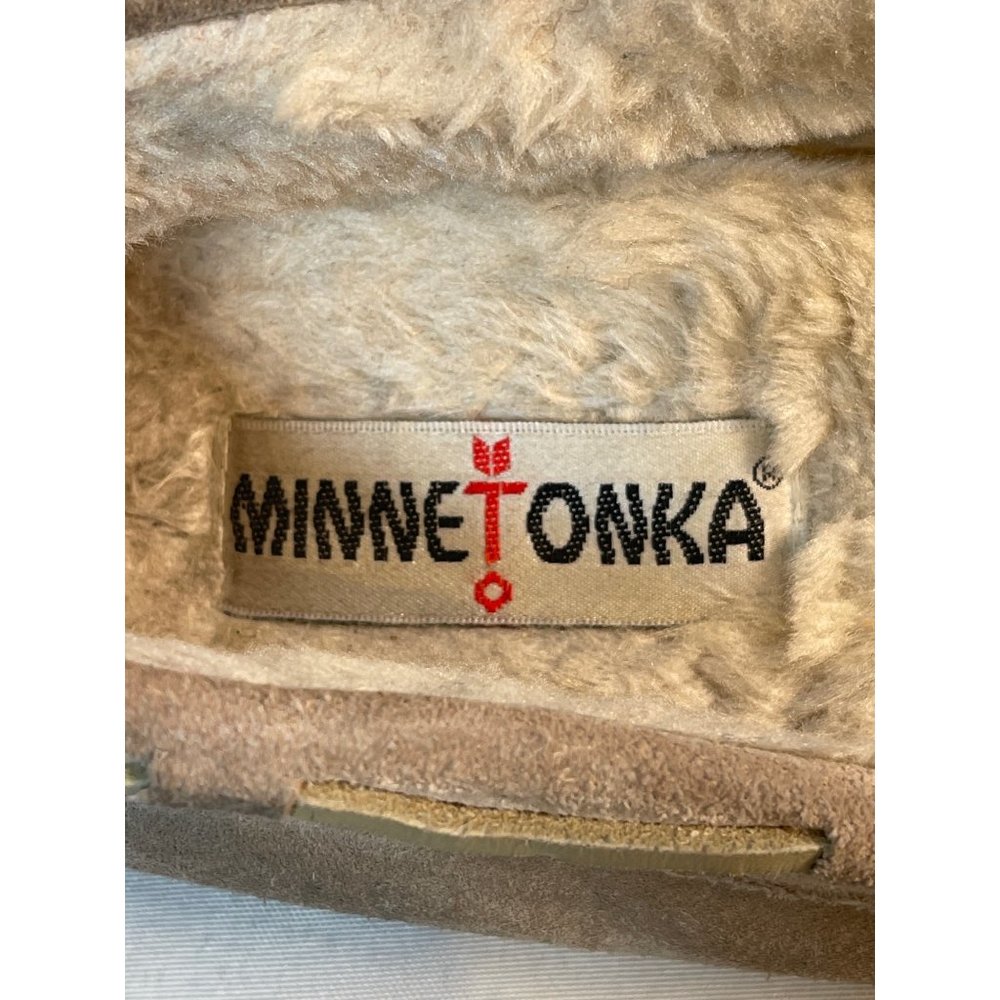 Minnetonka Kayla Suede Lined Moccasin Slippers Stone Women Size 9M - Picture 6 of 7